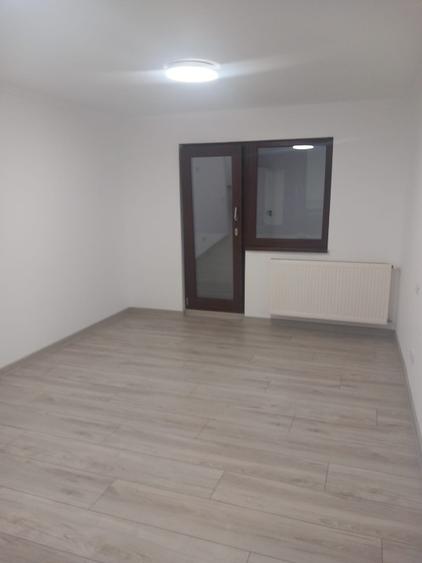 Apartament 3 Camere Open-Space | Complet Renovat | Aleea Cazarmii