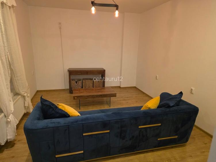 3/4 din casa Lisabona 7, curte si garaj de inchiriat - 10