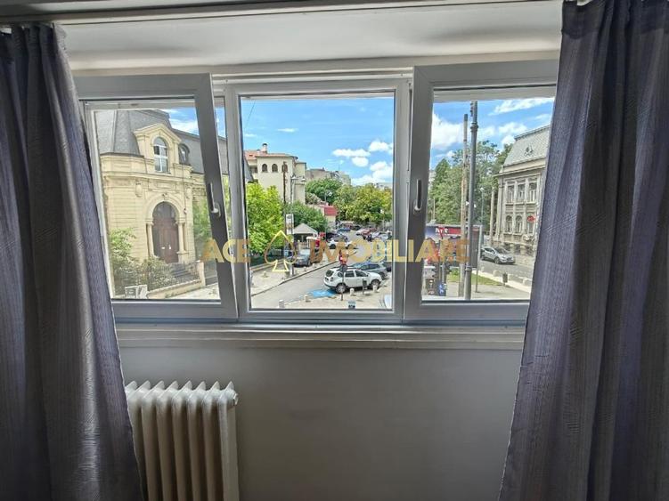 3 Camere de inchiriat | Universitate | Centrala | Garaj | PetFriendly