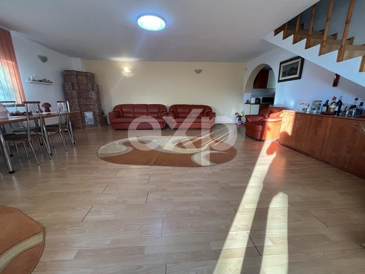 Casă P+M cu vedere spre pădure și teren de 866 mp in Magura Hulubesti