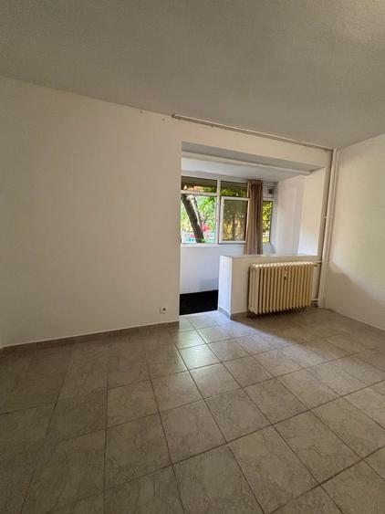 Garsoniera de inchiriat | Ideala pentru spatiu comercial | Bd.Timisoara