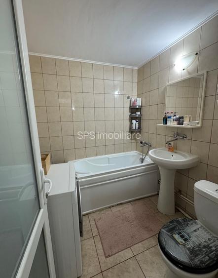 Vânzare apartament 3 camere Basarabia - 5