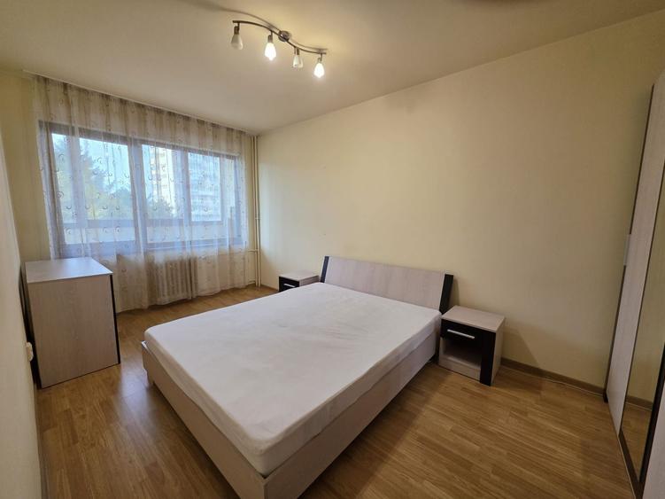 Apartament 3 camere, finisat modern, etaj 3, bloc cu lift, Brancusi
