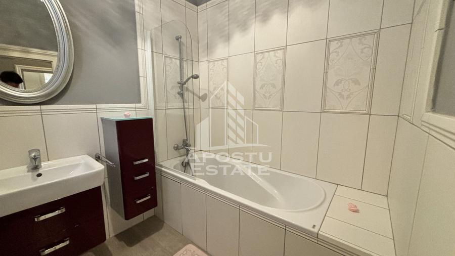 Apartament cu 3 camere de vanzare, cladire istorica, Timisoara, Timis
