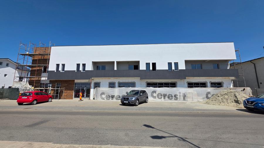 Spațiu comercial,parcare,geam mare,statie stb,intens circulat,stradal