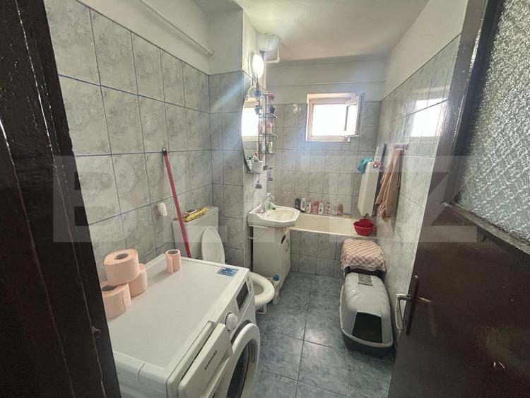 Apartament 3 camere, decomandat, 66 mp, zona Micro 5