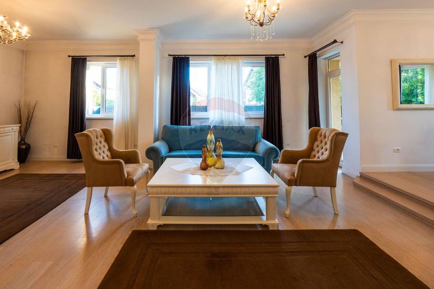 Casă de Lux de vânzare| Trivale- Pitești| 378mp Sdc| Teren 868mp
