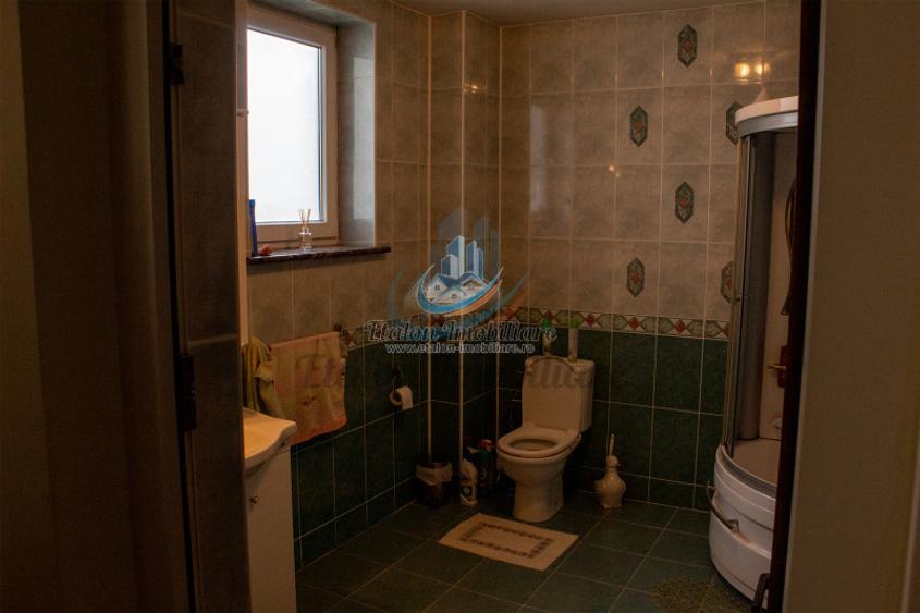 Vila Lux, 375 mp, Piatra Neamt