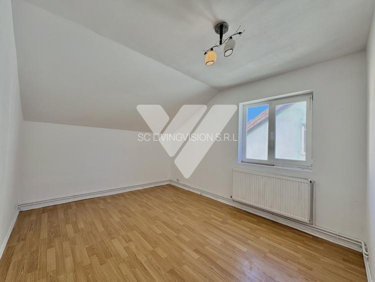 Apartament 2 camere  – Strand, str. Prof. Ioan Moga - 3
