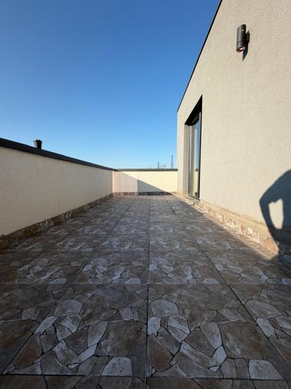 Casa de vanzare , tip duplex