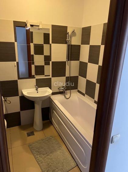Propritar vand (schimb apart 2/3 cam)garsoniera in tomis plus 35 m2 - 5
