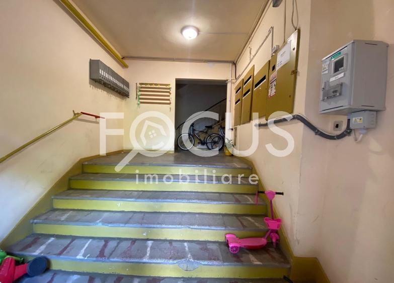 Vand apartament 3 camere decomandat 2 bai