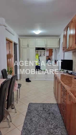 Apartament 2 camere, zona Inspectoratului Scolar