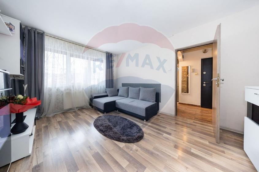 Apartament cu 2 camere, mobilat, utilat - de vânzare în zona Astra