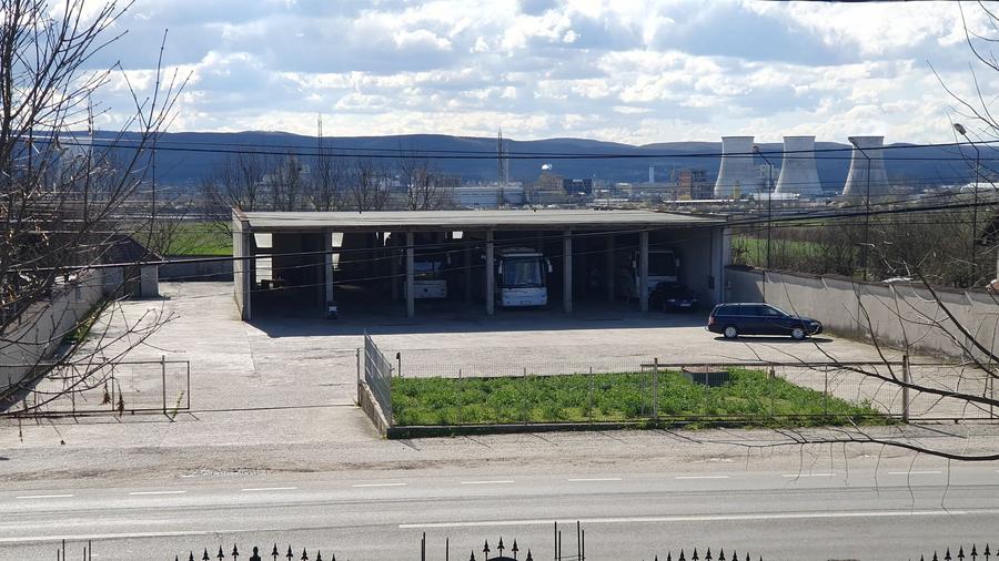 De vânzare hală industrială + teren
