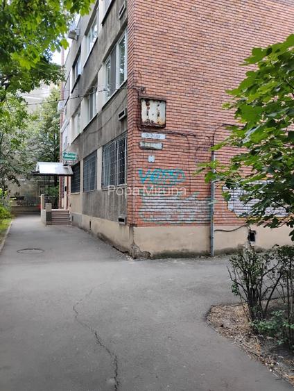 Vand apartament str. Gheorghe Lazar 19 , ap.1, 2 camere, baie, bucatarie ,parter - 6