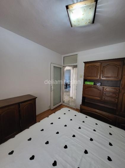 Apartament 4 camere de vanzare - 10