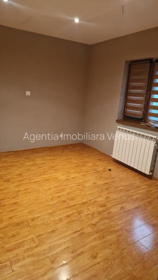 Apartament la parter cu iesire in curte proprietate - 4
