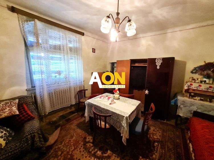 Casa 3 Camere, 90 mp, Teren 250 mp, Zona Centru