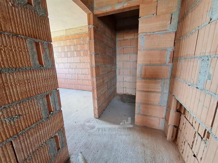 Apartament 3 camere Cug Valea Adanca, bloc nou, cartier rezidential