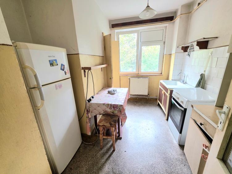 Apartament 4 camere ,Hipodrom, etaj 2 sup 81 mp
