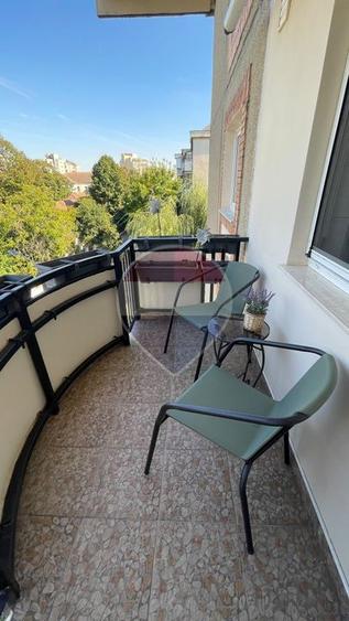 Apartament cu 3 camere de închiriat – zona Piața Spitalului
