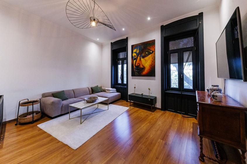 Casa cu Personalitate – Un Amestec Fascinant de Stil Istoric și Contemporan