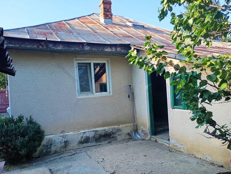Casa cu 4 locuri de parcare ghermanesti (snagov)