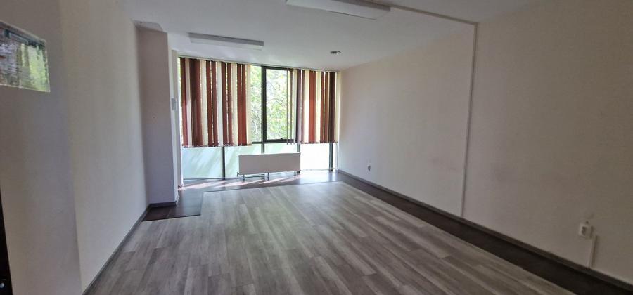 Spatiu comercial ideal activitati liberale.