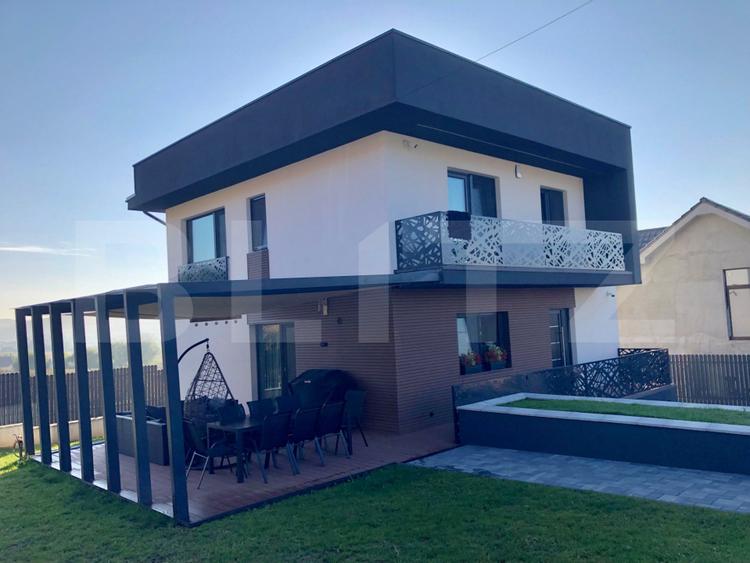 Casa de vanzare, 244 mp, strada Sfantul Stefan