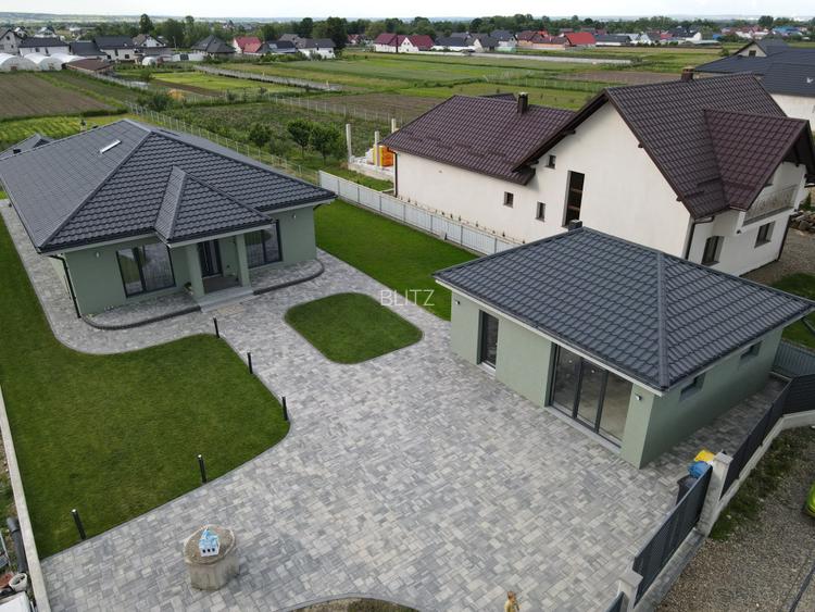 Casa individuala 195mp+1200mp teren, zona Volovat, Radauti