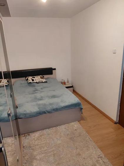 Apartament semidecomandat, 39 mp, zona Craiovita Noua