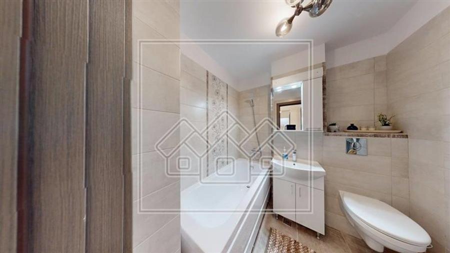 Apartament 80 mp, 2 bai, 2 balcoane - Zona Centrala - prima inchiriere