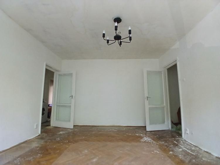 Apartament 3 camere Stefan cel Mare