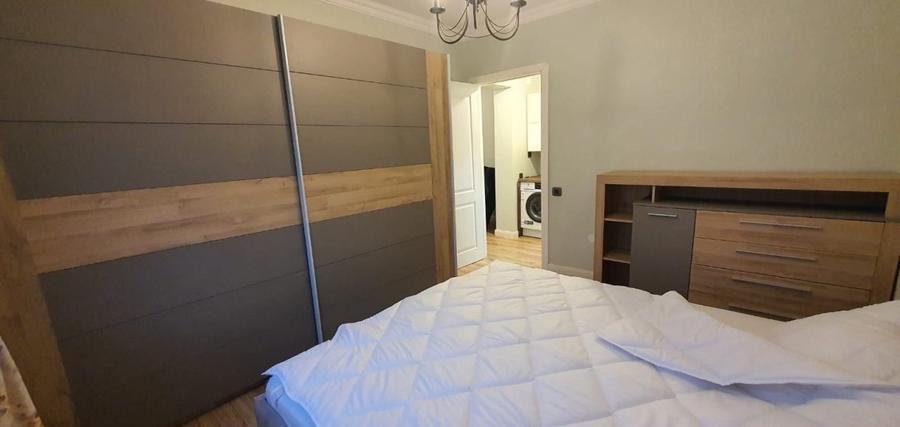 Exclusivitate,Tomis I,3 camere,mobilat/utilat lux,centrala gaz,etaj 4 cu pod