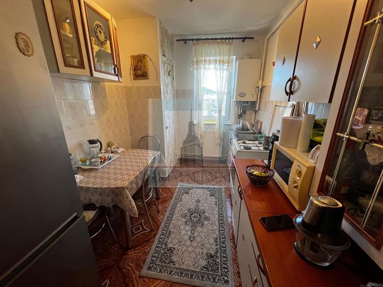 Apartament 2 camere - zona Astra