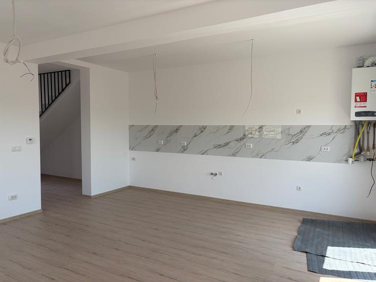 Casa de vânzare in Mosnita- 50m de strada principală