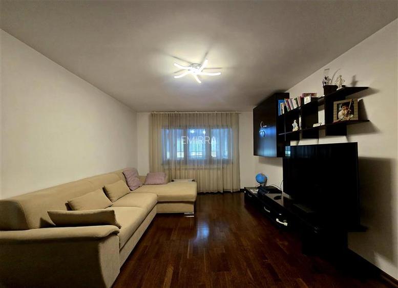 Chirie Apartament 3 camere decomandate. Zona Nord, str. 22 Decembrie - 12
