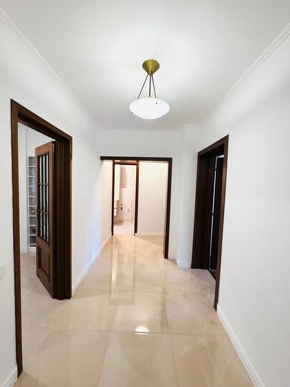 Penthouse  2025/ 5 Camere / Aviatiei - Promenada Mall / Parcare 2 Locuri