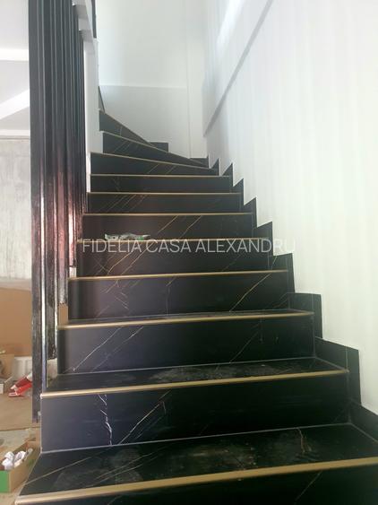 Apartament Nou 3 camere de vanzare Pacurari - 2