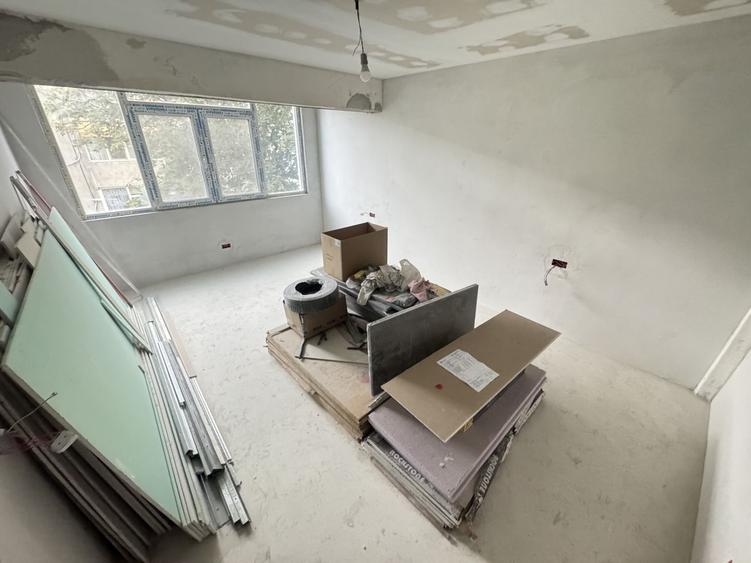 Apartament 3 camere decomandat | 68 mp | Etaj 3/4 | Instalații noi | CET