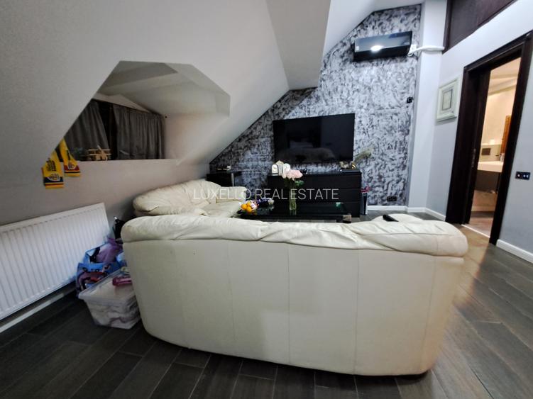 APARTAMENT 5 CAMERE CU SCARA INTERIOARA IN VILA - ANVELOPATA TERMIC ANUL CURENT - 45