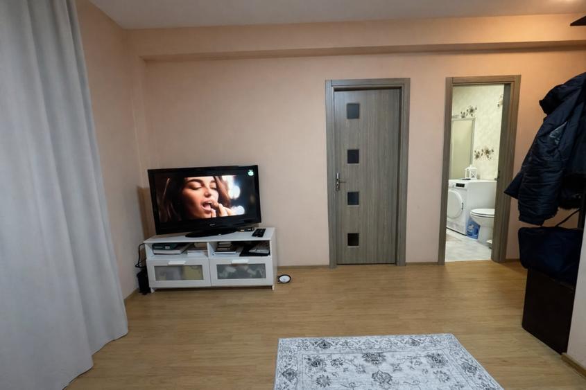 Apartament 1 camera cu parcare inclusa Floresti