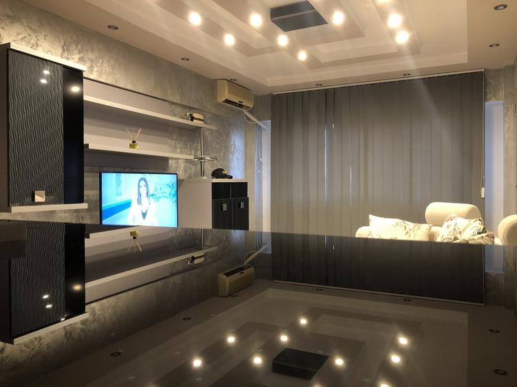 Inchiriere apartament cu 3 camere + dressing, zona centrală, langa Prefectura
