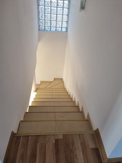 Proprietate generoasa- Casa cu 4 dormitoare si o curte mare