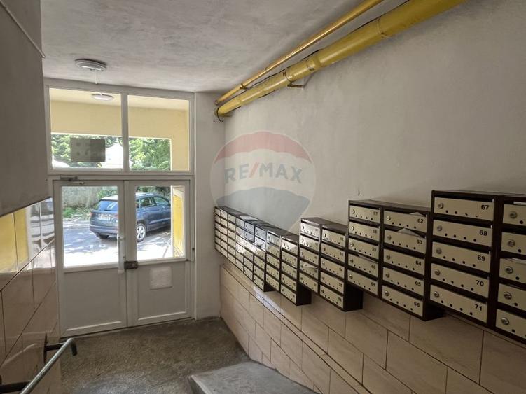 Garsonieră decomandată, renovată, mobilată si utilată - Piața Iancului