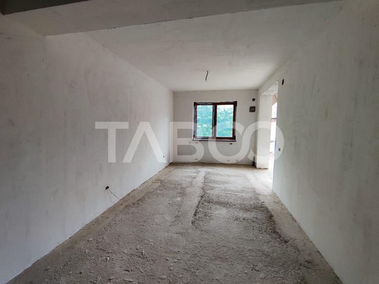 Comision 0% Casa tip duplex de vanzare 6 camere cu teren Saliste Sibiu