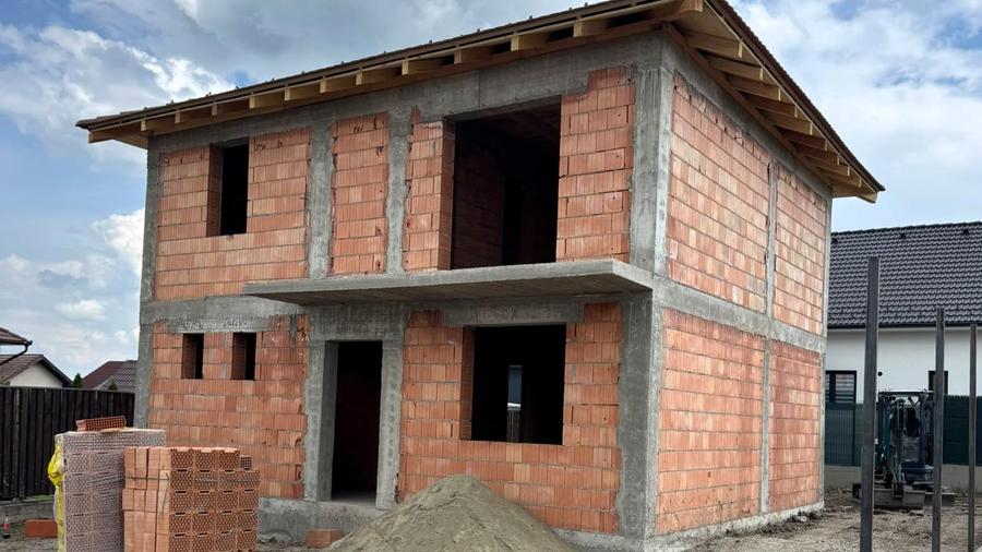 Casa individuala 120mp Sura Mica
