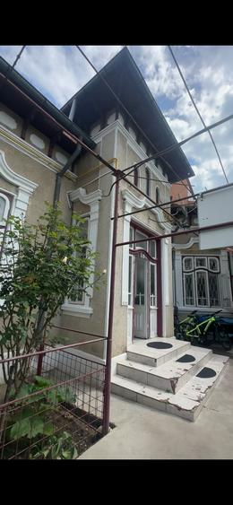 Exclusiv! Casa 5 camere - zona Stadion - 580.000 euro(Cod E8+E12)