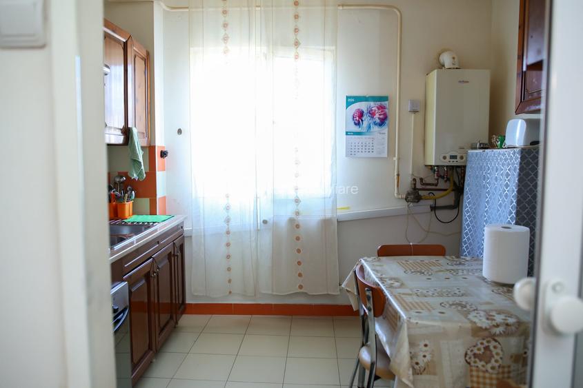 Apartament 4 camere etaj 2 zona centrului vechi Casa de Cultura Adjud - 7